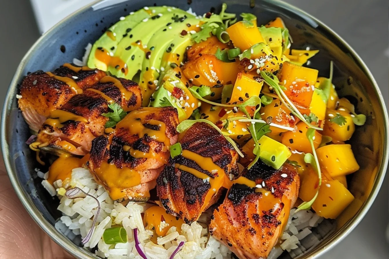 Maple Sriracha Salmon Bites & Mango Salsa Bowl